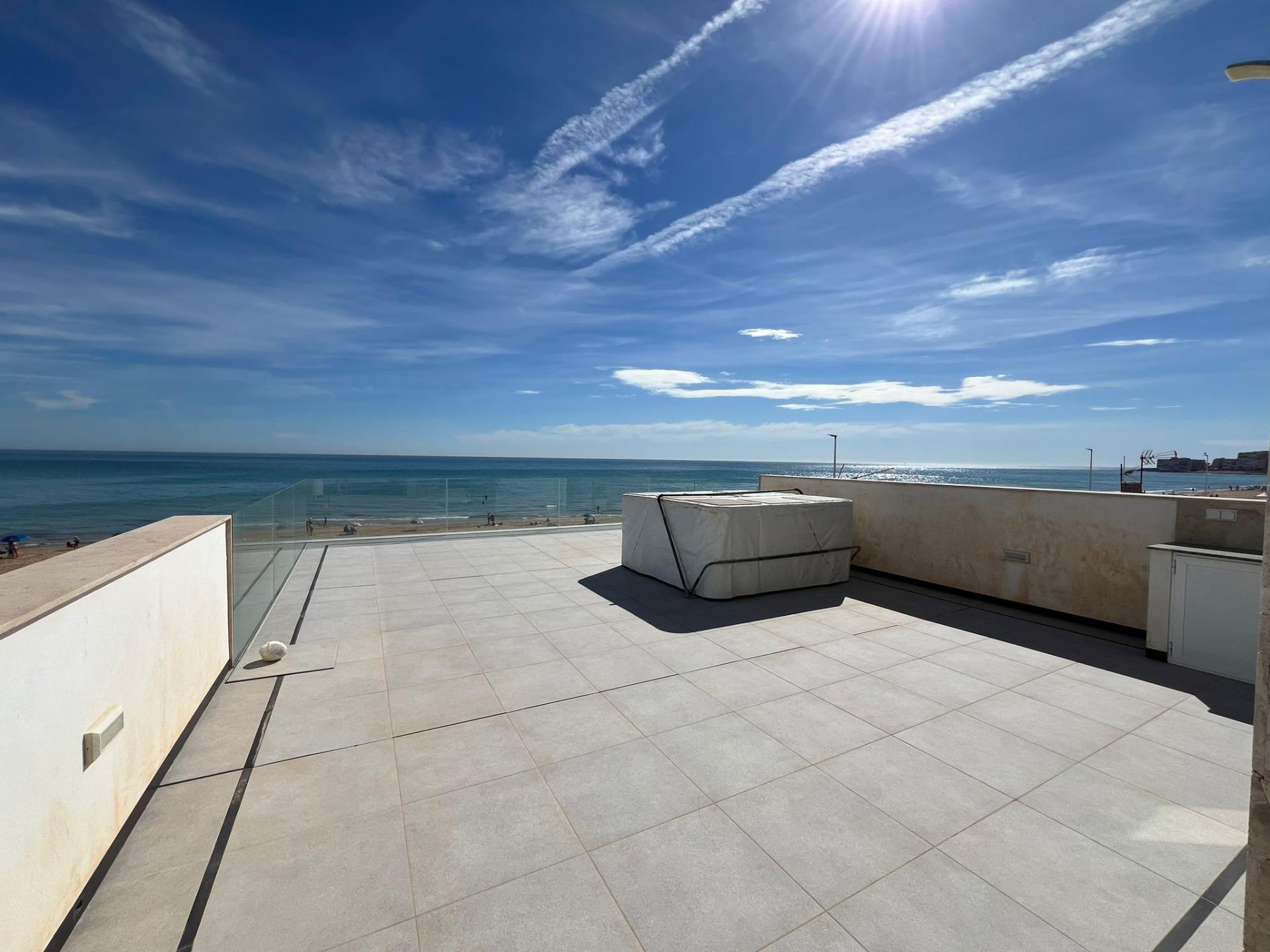 Villa de 5 Dormitorios en Los Europeos, Torrevieja - Image 29