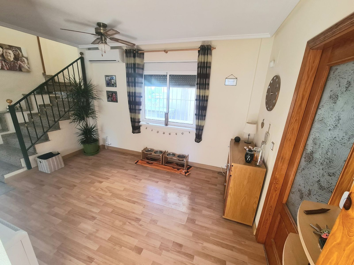 Villa individuelle de 3 Chambres à, San Miguel de Salinas... - Image 3