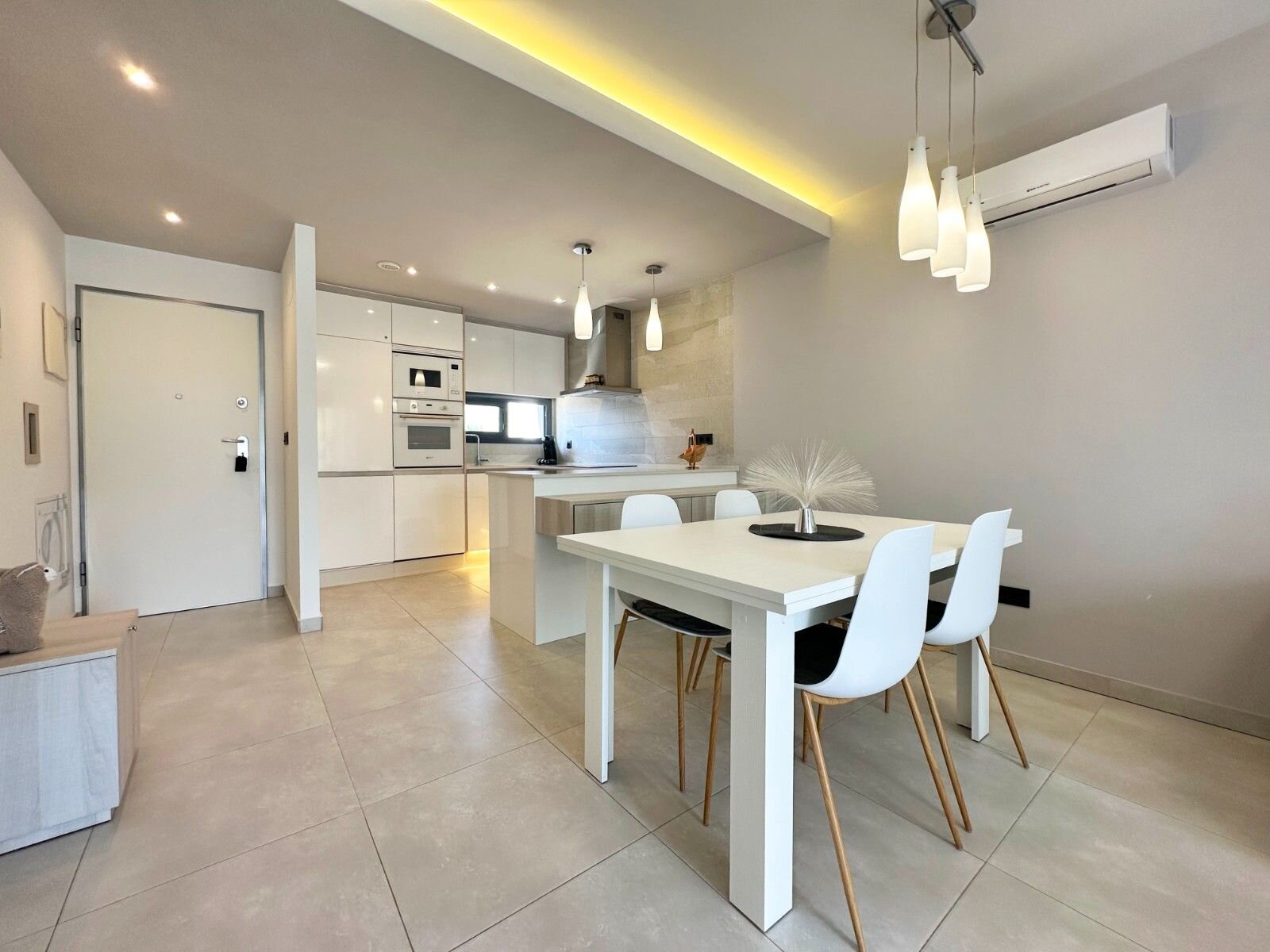 2-Bedroom Penthouse in El Edén - Los Estaños, Guardamar del Segura - Image 11