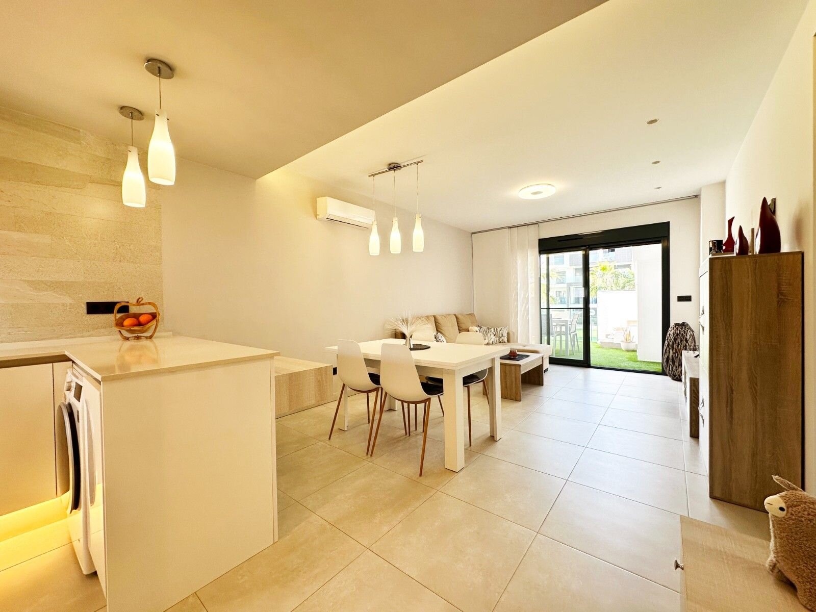 2-Bedroom Penthouse in El Edén - Los Estaños, Guardamar del Segura - Image 12