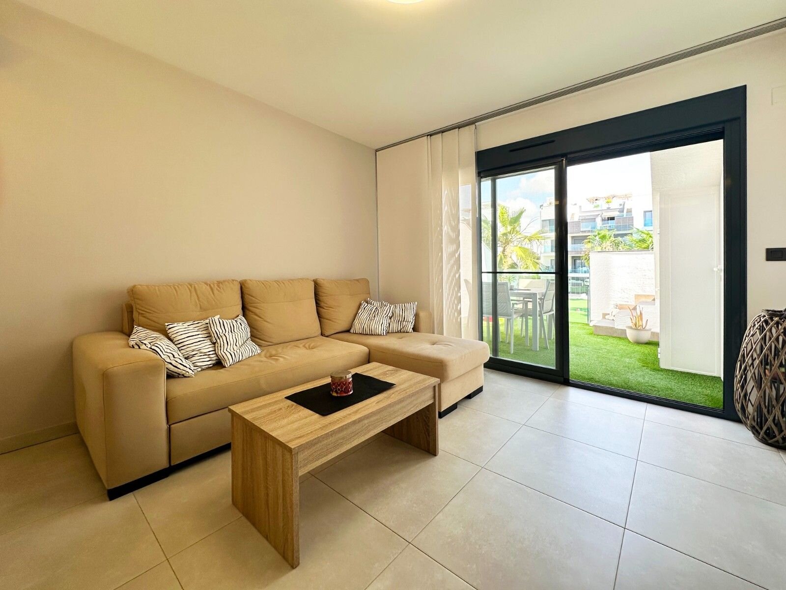 2-Bedroom Penthouse in El Edén - Los Estaños, Guardamar del Segura - Image 14