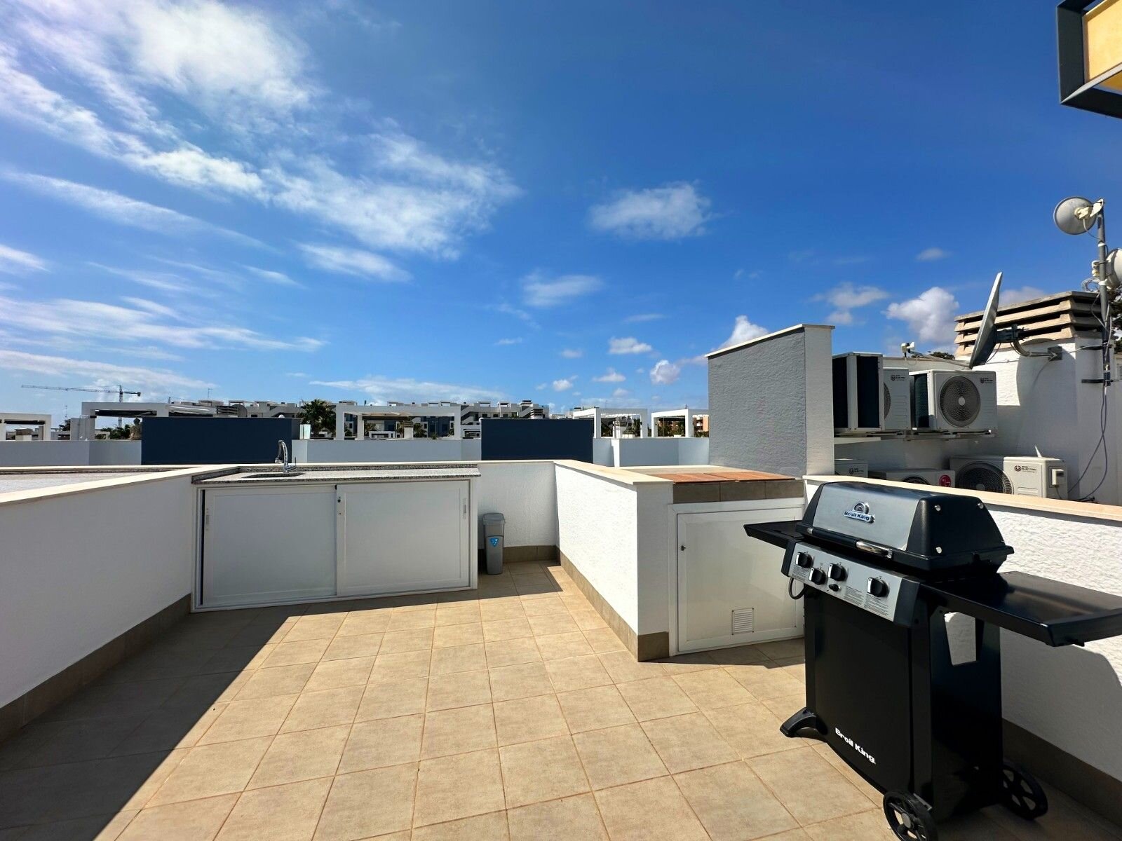2-Bedroom Penthouse in El Edén - Los Estaños, Guardamar del Segura - Image 40