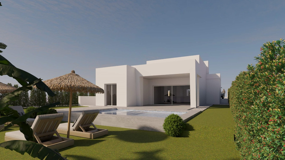 3-Bedroom Detached House in Algorfa - Image 2