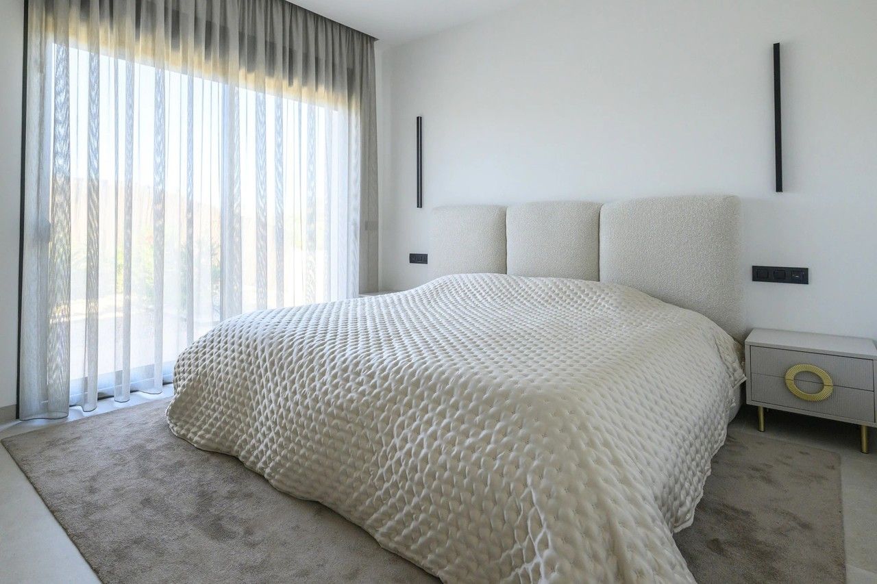 3-Bedroom Villa in Las Colinas Golf, Orihuela - Image 12