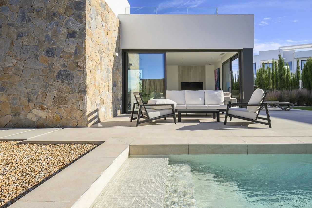 3-Bedroom Villa in Las Colinas Golf, Orihuela - Image 4