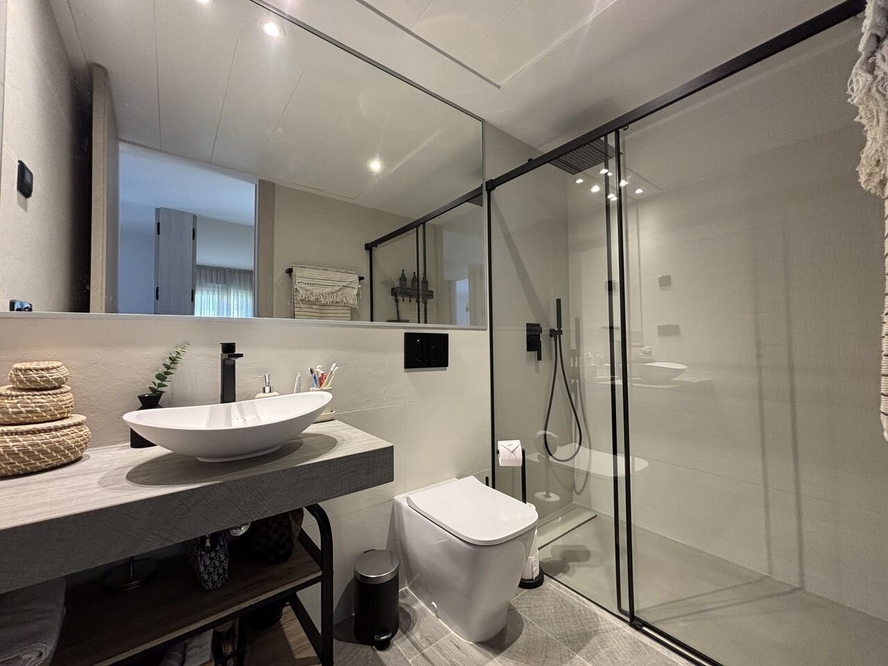 3-Bedroom Apartment in Comunidad Valenciana, Algorfa - Image 23