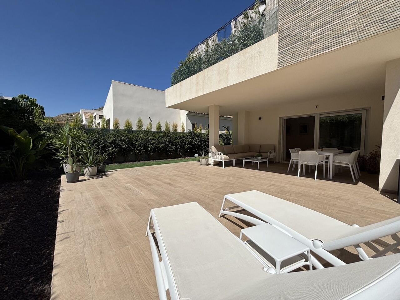 3-Bedroom Apartment in Comunidad Valenciana, Algorfa - Image 34