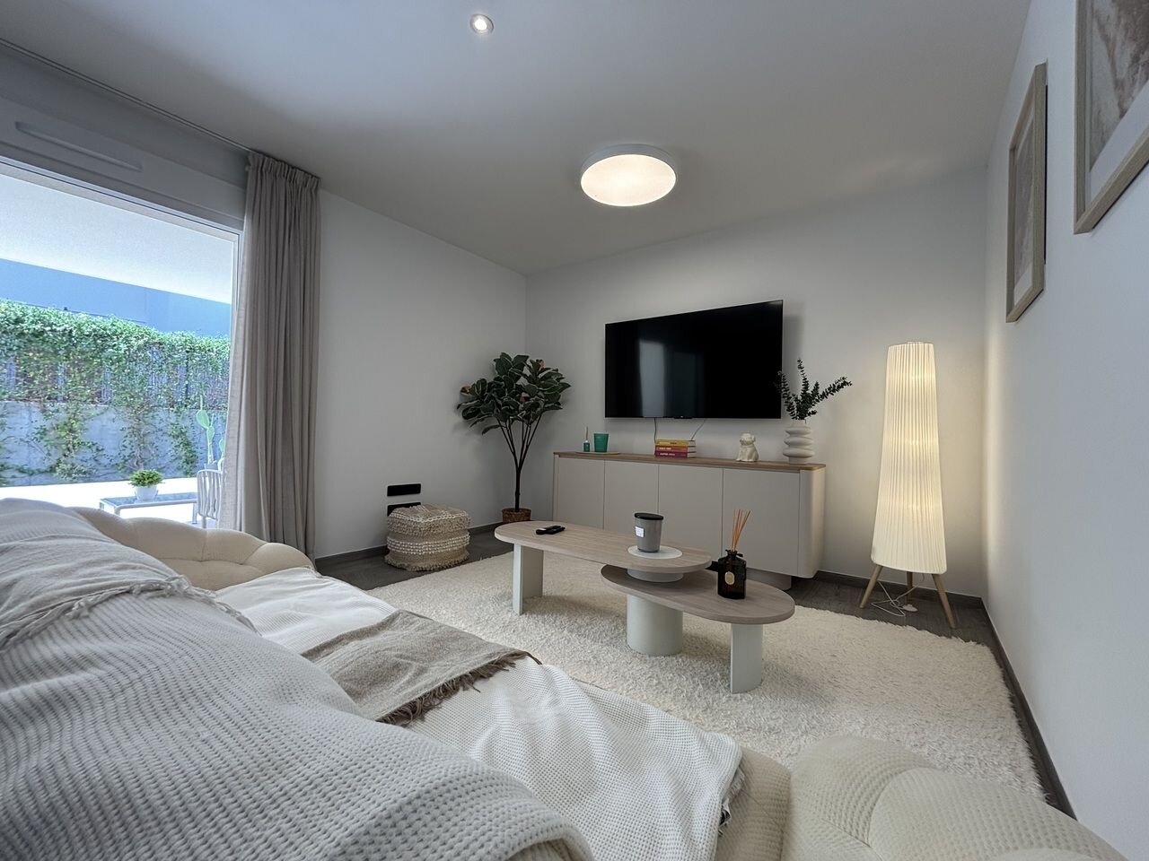 3-Bedroom Apartment in Comunidad Valenciana, Algorfa - Image 4