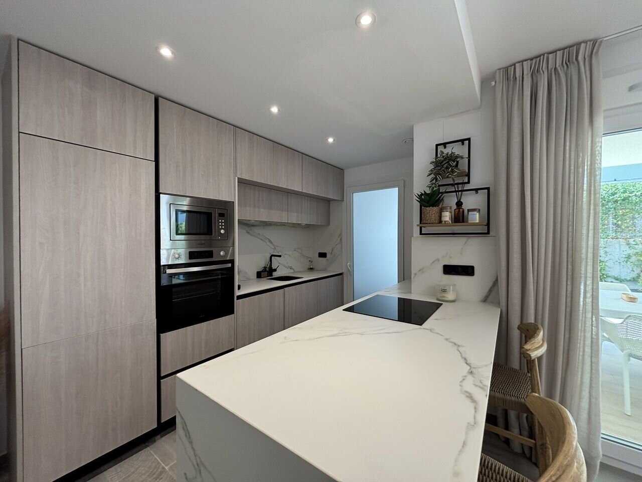 3-Bedroom Apartment in Comunidad Valenciana, Algorfa - Image 7