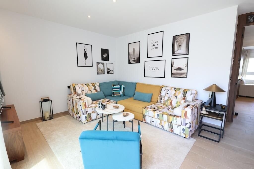 3-Bedroom Penthouse in Comunidad Valenciana, Algorfa - Image 11