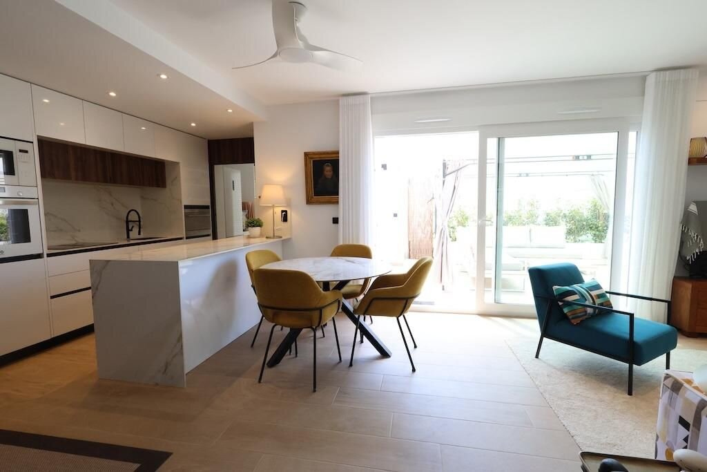 3-Bedroom Penthouse in Comunidad Valenciana, Algorfa - Image 12