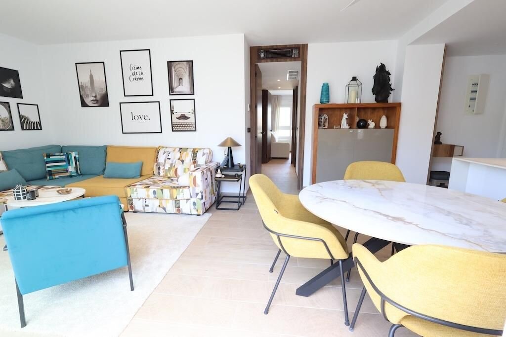 3-Bedroom Penthouse in Comunidad Valenciana, Algorfa - Image 5