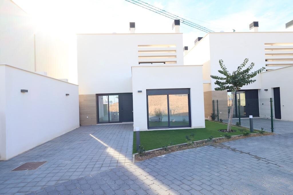 3-Bedroom Villa in Dolores de Pacheco-Santa Rosalía, Los Alcázares - Image 24