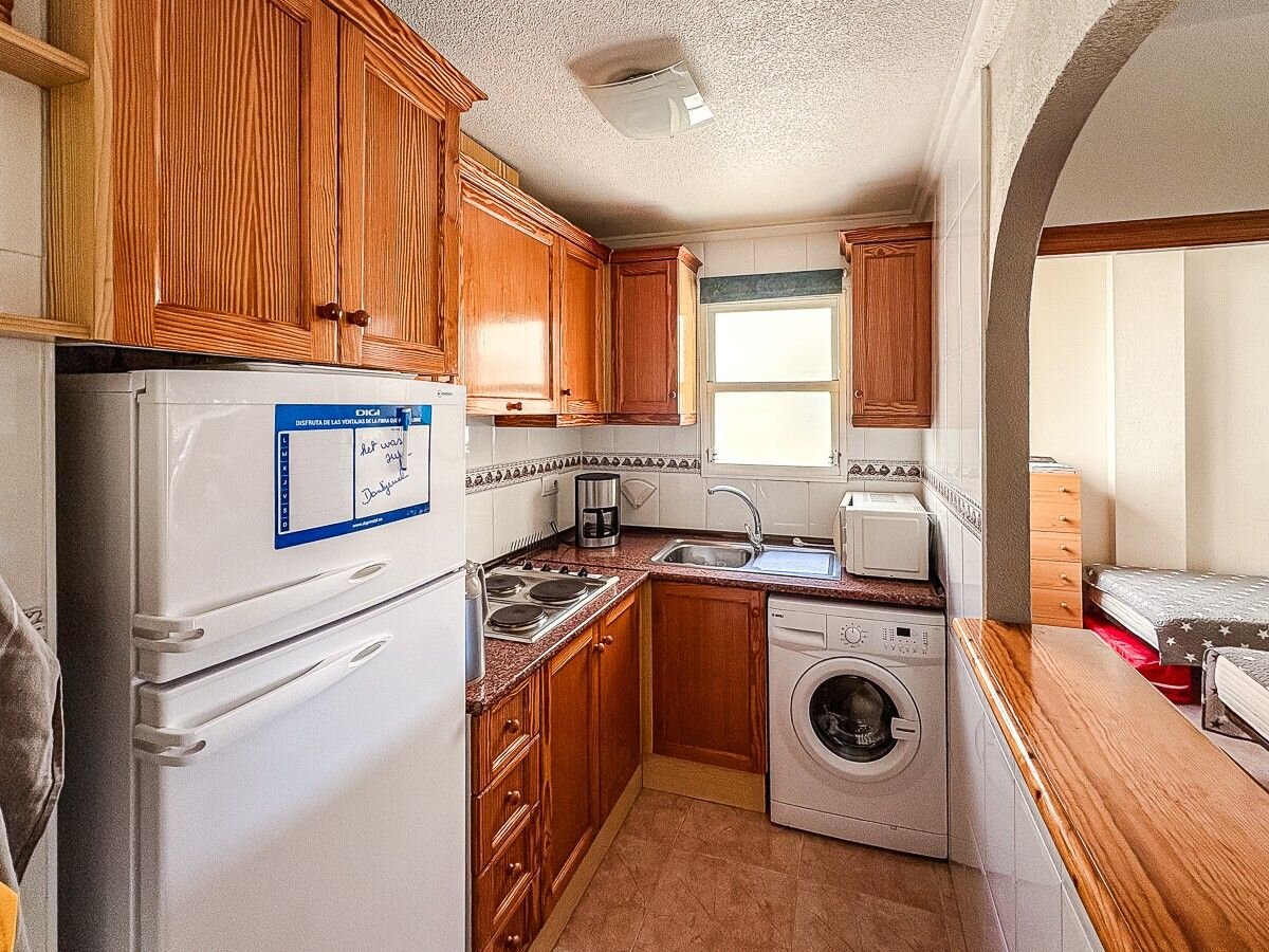 2-Bedroom Apartment in Centro, Torrevieja - Image 10