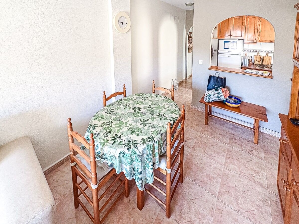 2-Bedroom Apartment in Centro, Torrevieja - Image 8
