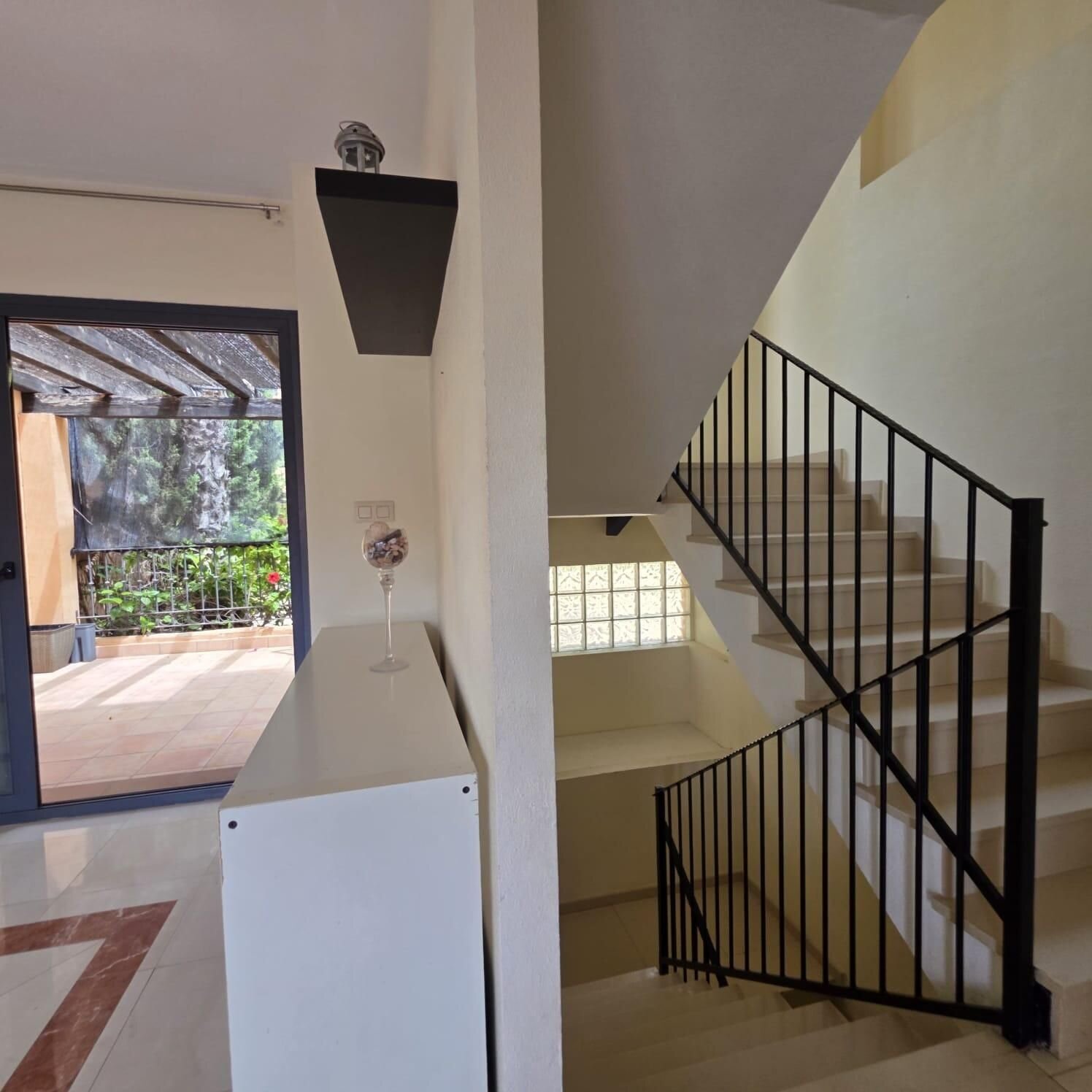 4-Bedroom House in Villamartin, Orihuela Costa - Image 17