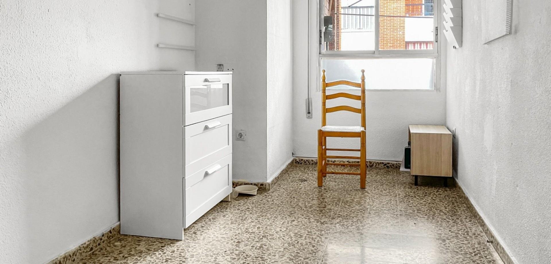 4-Bedroom Apartment in Pueblo, Guardamar del Segura - Image 19