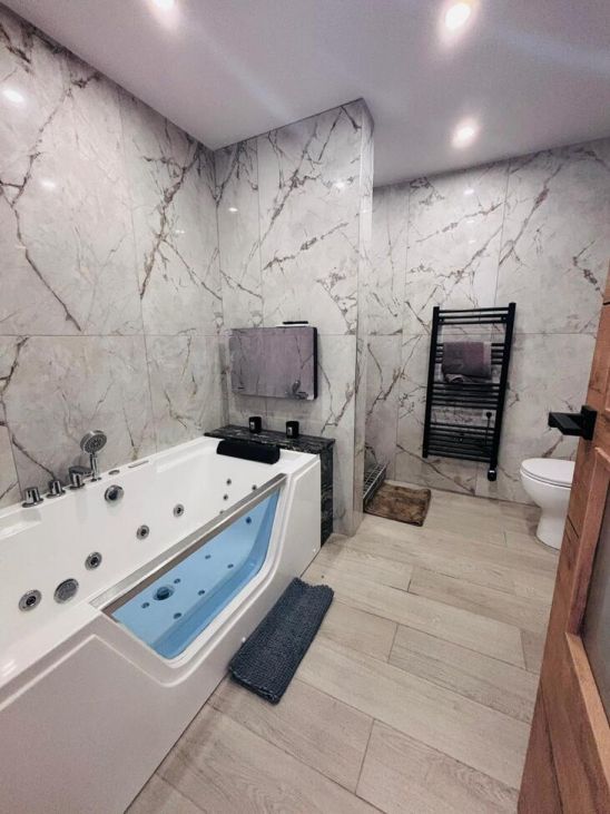 4-Bedroom House in San Miguel de Salinas - Image 29