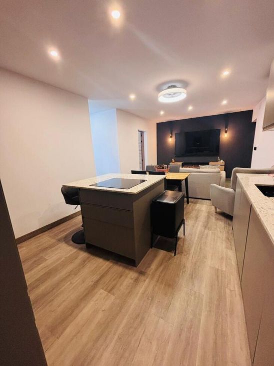 4-Bedroom House in San Miguel de Salinas - Image 5