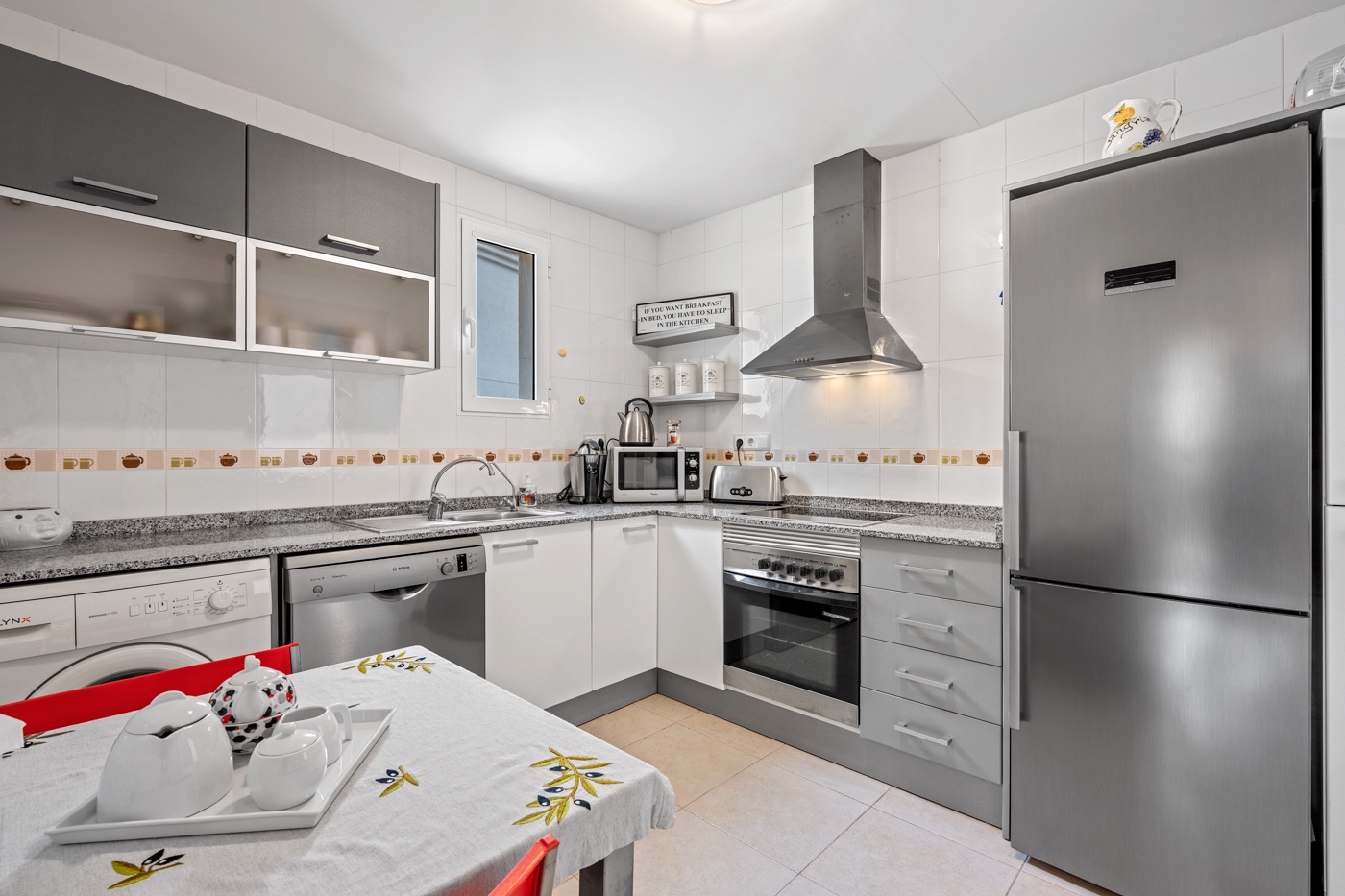 3-Bedroom Apartment in San Cayetano, Torre - Pacheco - Image 2