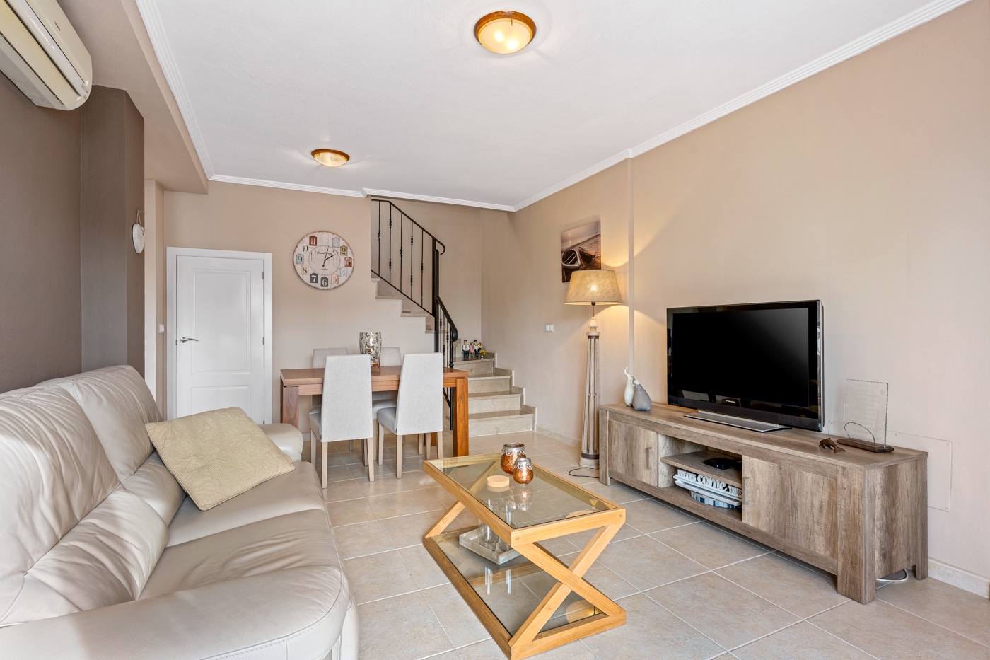 3-Bedroom Apartment in San Cayetano, Torre - Pacheco - Image 5