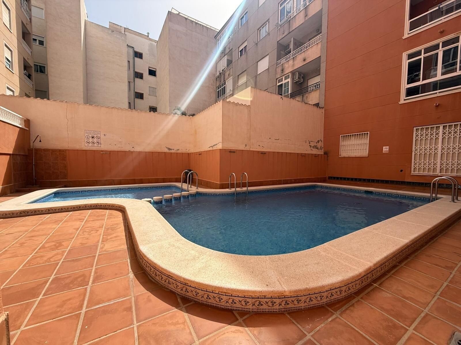 2-Bedroom Apartment in Estacion de Autobuses, Torrevieja - Image 11