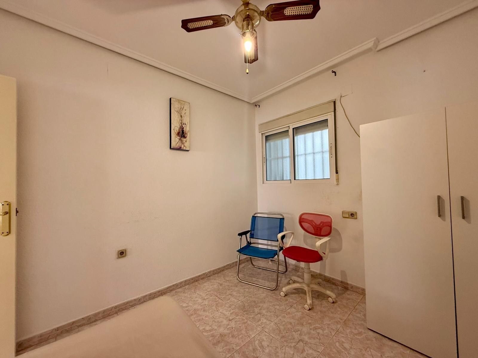 2-Bedroom Apartment in Estacion de Autobuses, Torrevieja - Image 19