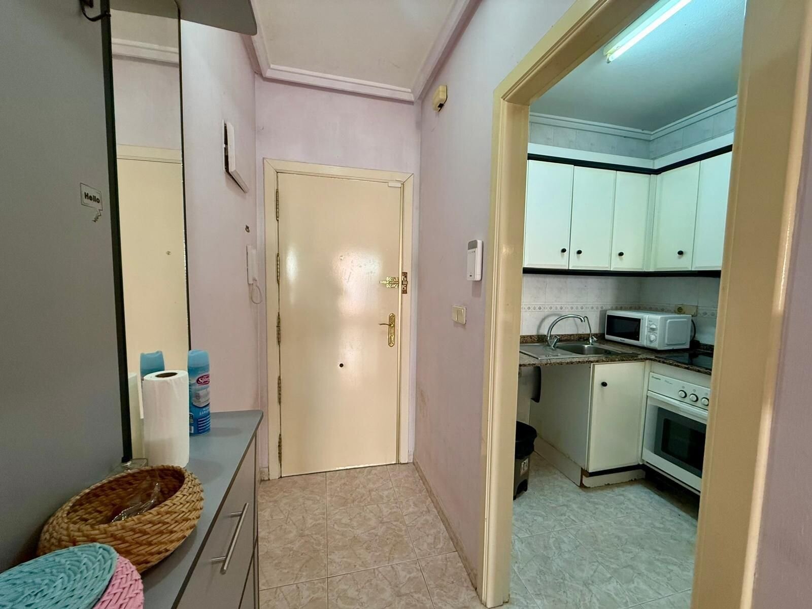 2-Bedroom Apartment in Estacion de Autobuses, Torrevieja - Image 24