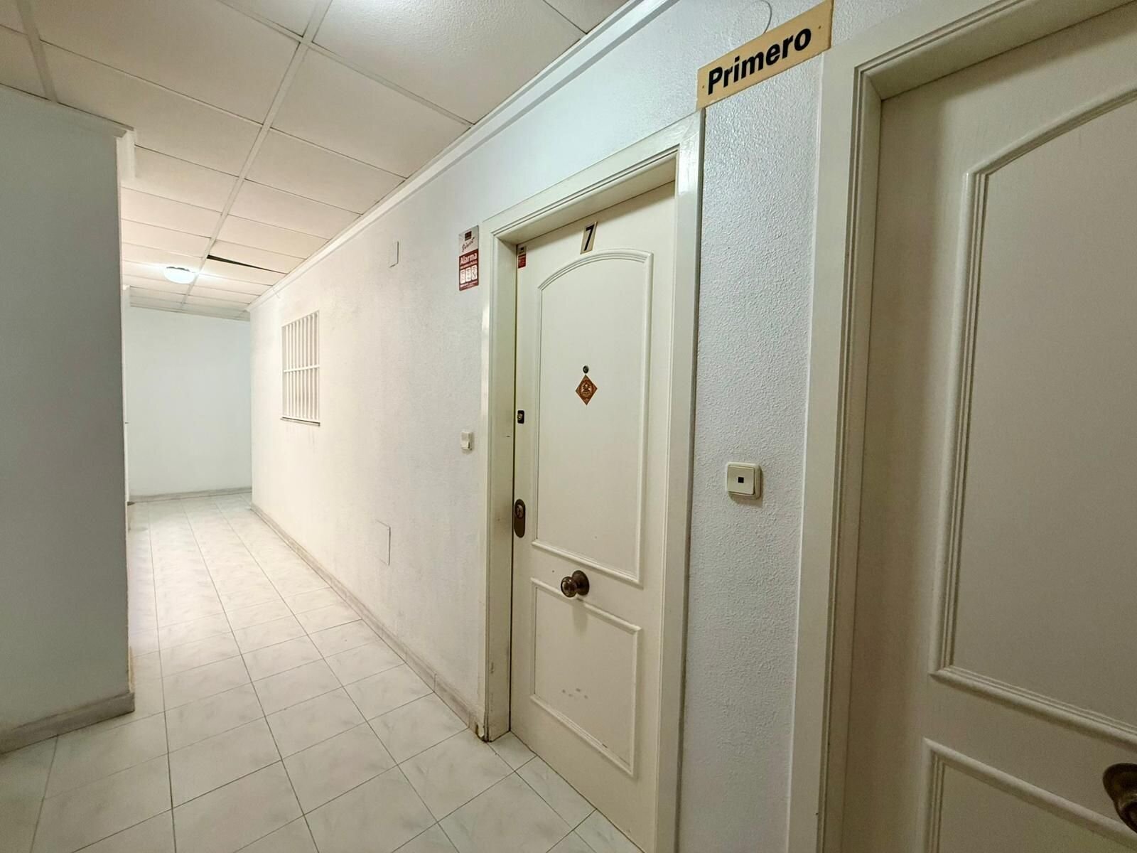 2-Bedroom Apartment in Estacion de Autobuses, Torrevieja - Image 28