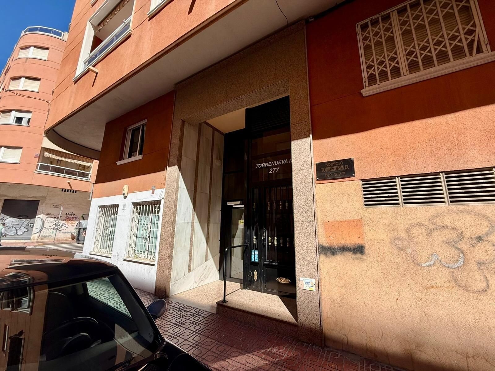 2-Bedroom Apartment in Estacion de Autobuses, Torrevieja - Image 35