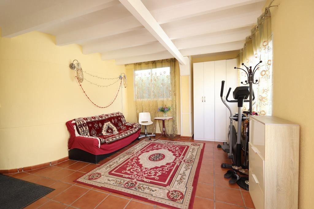 4-Bedroom Detached House in Playa Flamenca, Orihuela Cost... - Image 11