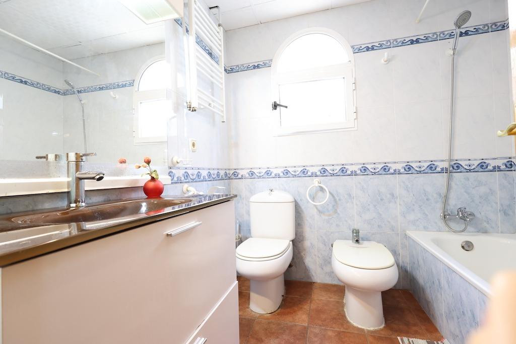 4-Bedroom Detached House in Playa Flamenca, Orihuela Cost... - Image 13