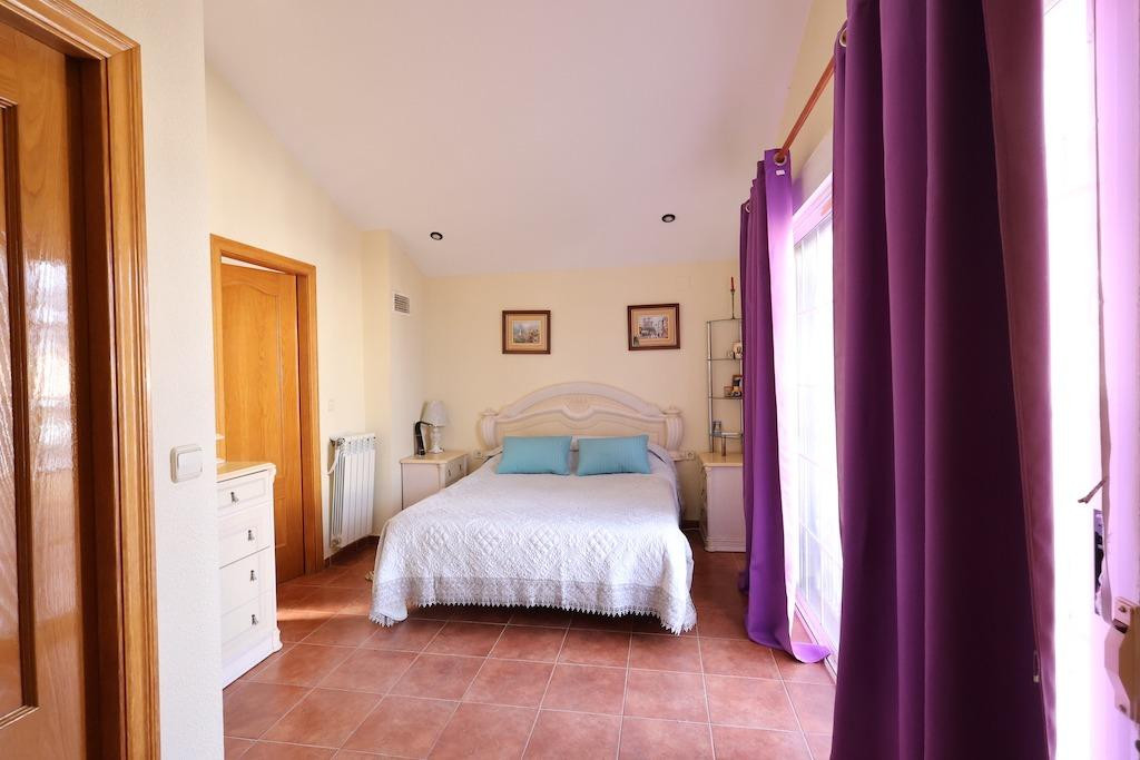 4-Bedroom Detached House in Playa Flamenca, Orihuela Cost... - Image 16