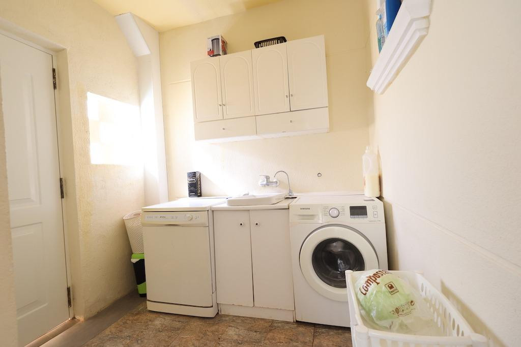 4-Bedroom Detached House in Playa Flamenca, Orihuela Cost... - Image 23