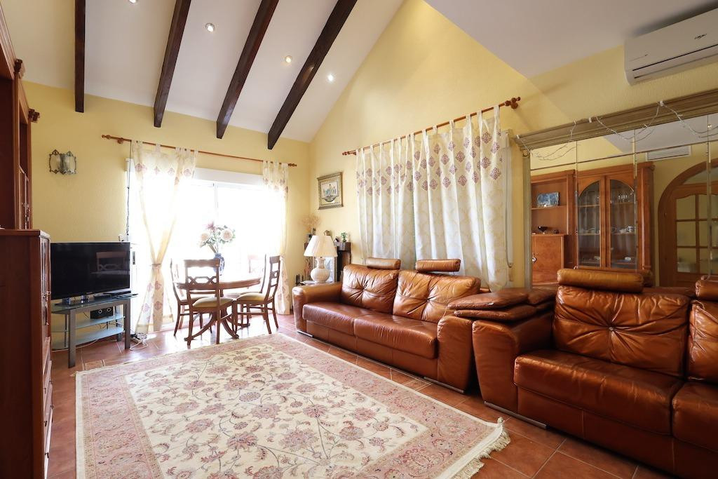 4-Bedroom Detached House in Playa Flamenca, Orihuela Cost... - Image 6