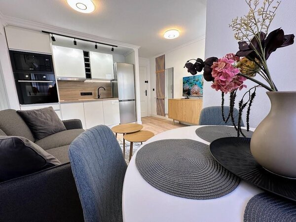 Apartamento de 2 Dormitorios en Centro, Torrevieja