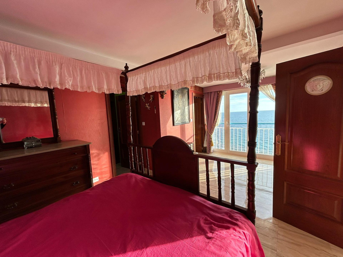 3-Bedroom Middle Floor Apartment in  Benidorm | Sunny Cas... - Image 12