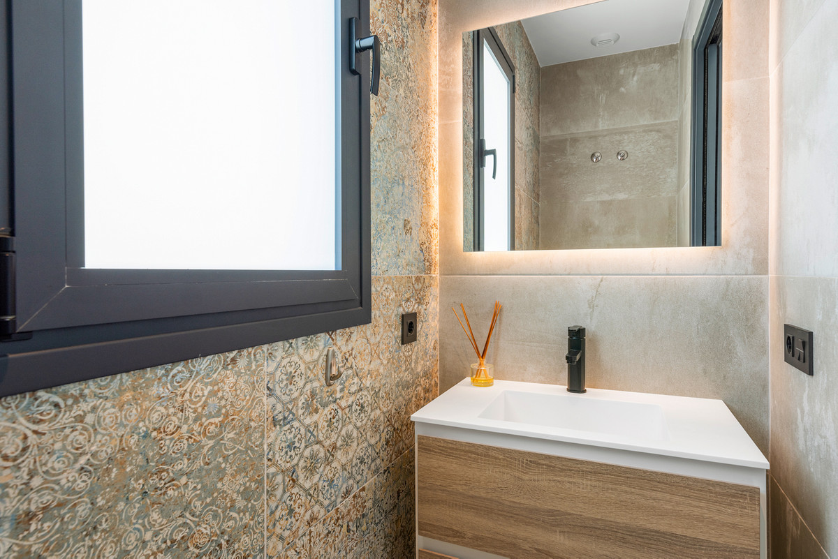 5-Bedroom Detached House in Ciudad Quesada, Rojales | Sun... - Image 12