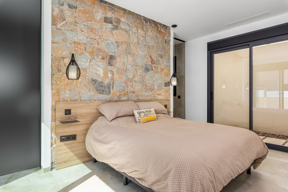 5-Bedroom Detached House in Ciudad Quesada, Rojales | Sun... - Image 13