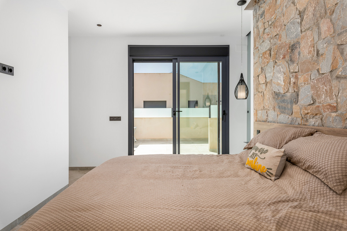 5-Bedroom Detached House in Ciudad Quesada, Rojales | Sun... - Image 14