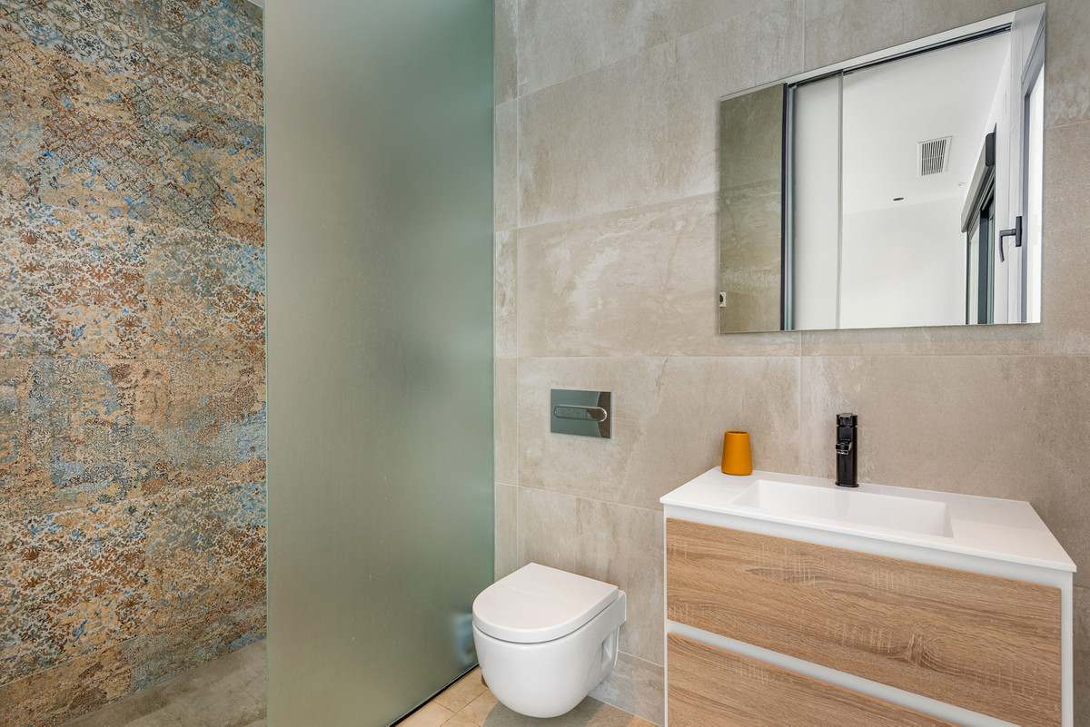 5-Bedroom Detached House in Ciudad Quesada, Rojales | Sun... - Image 16