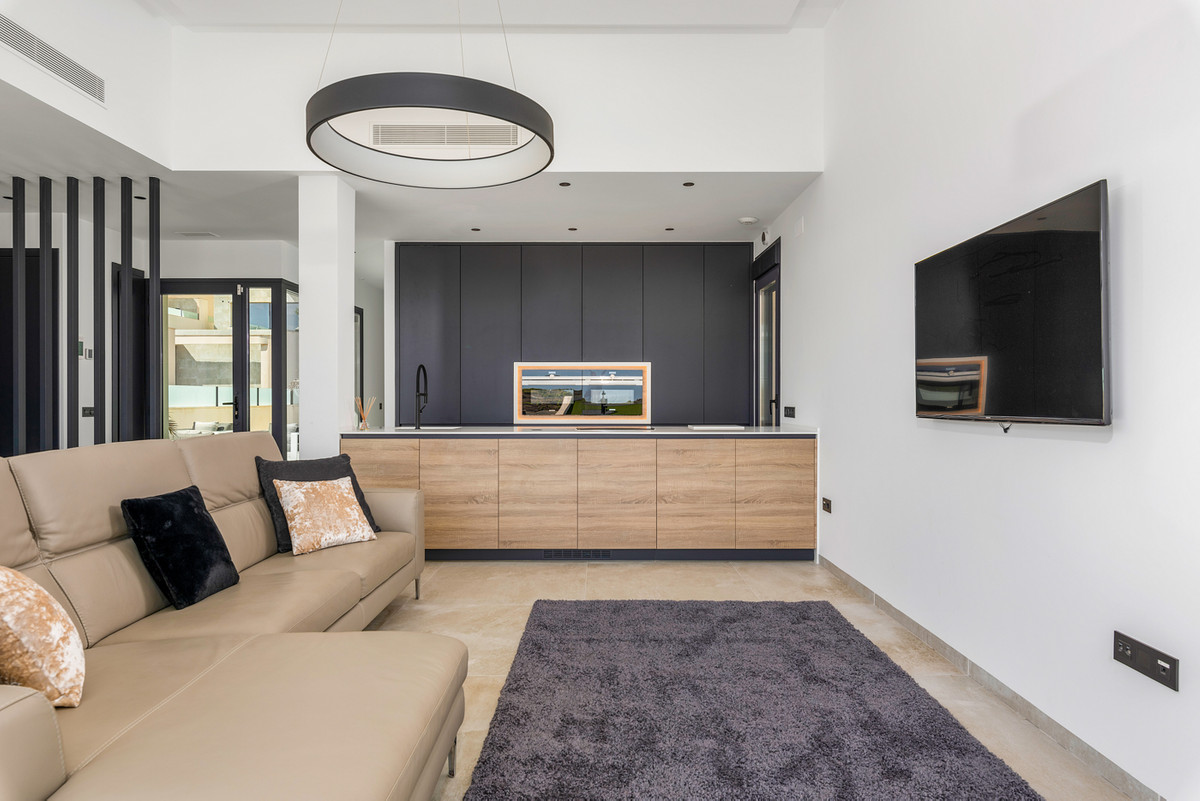 5-Bedroom Detached House in Ciudad Quesada, Rojales | Sun... - Image 7