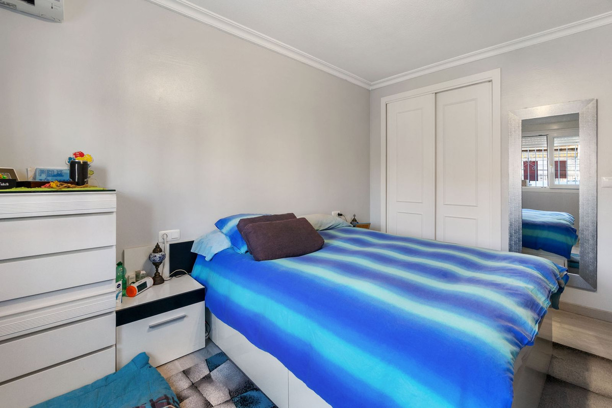 3-Bedroom Townhouse in  Torrevieja | Sunny Casas - Costa ... - Image 11