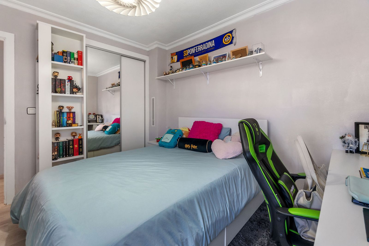 3-Bedroom Townhouse in  Torrevieja | Sunny Casas - Costa ... - Image 14