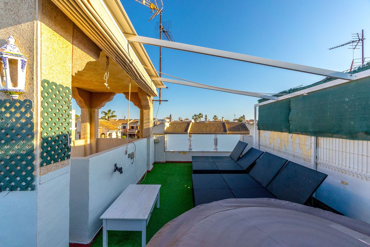 3-Bedroom Townhouse in  Torrevieja | Sunny Casas - Costa ... - Image 16