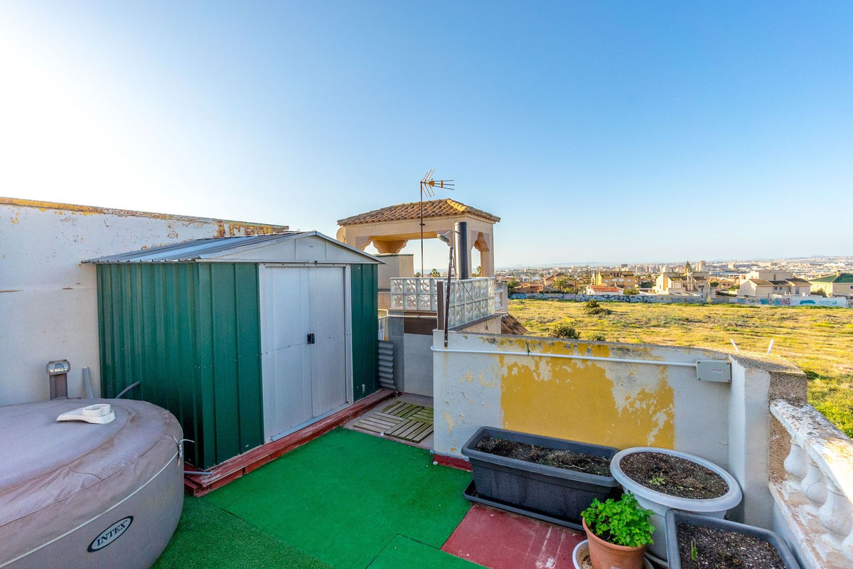 3-Bedroom Townhouse in  Torrevieja | Sunny Casas - Costa ... - Image 19