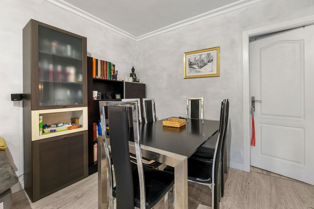 3-Bedroom Townhouse in  Torrevieja | Sunny Casas - Costa ... - Image 4