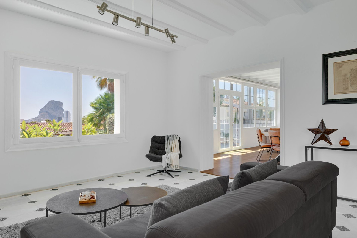 6-Bedroom Detached House in  Calpe | Sunny Casas - Costa ... - Image 13