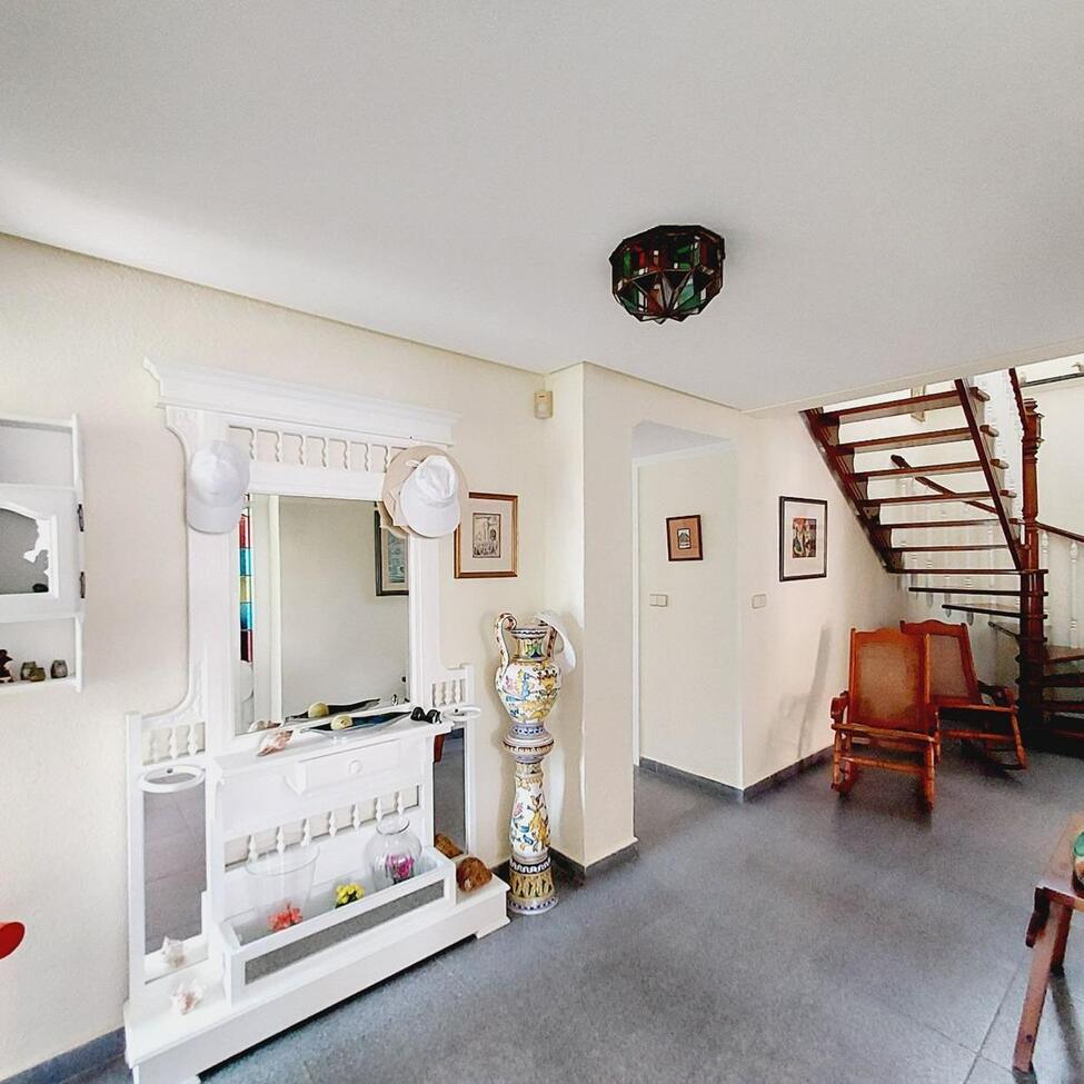 7-Bedroom Villa in Lomas de Cabo Roig, Orihuela Costa - Image 43