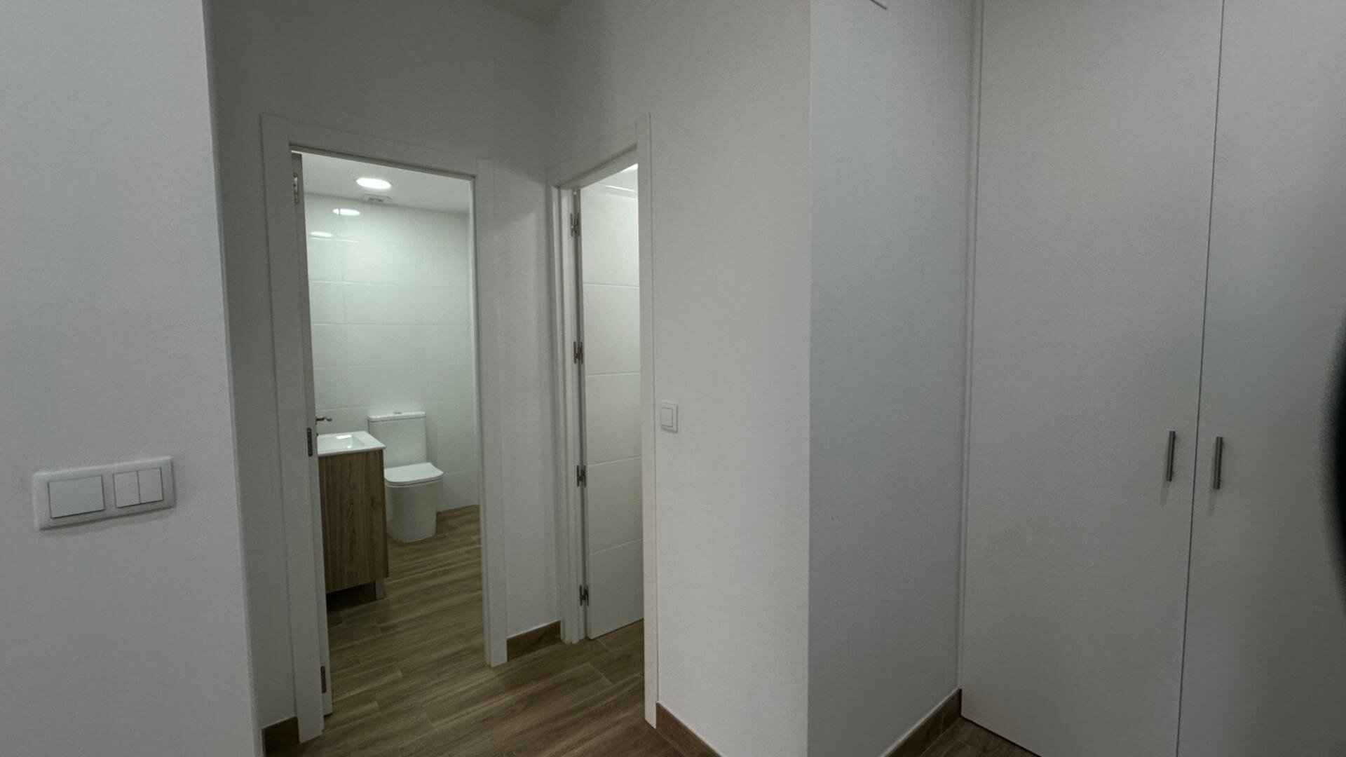 1-Bedroom Apartment in Centro, Torrevieja - Image 19